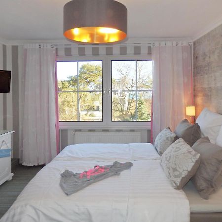 Strandhotel Villa Louisa & Appartementhaeuser Villa Josephine Und Villa Christine Juliusruh Eksteriør bilde