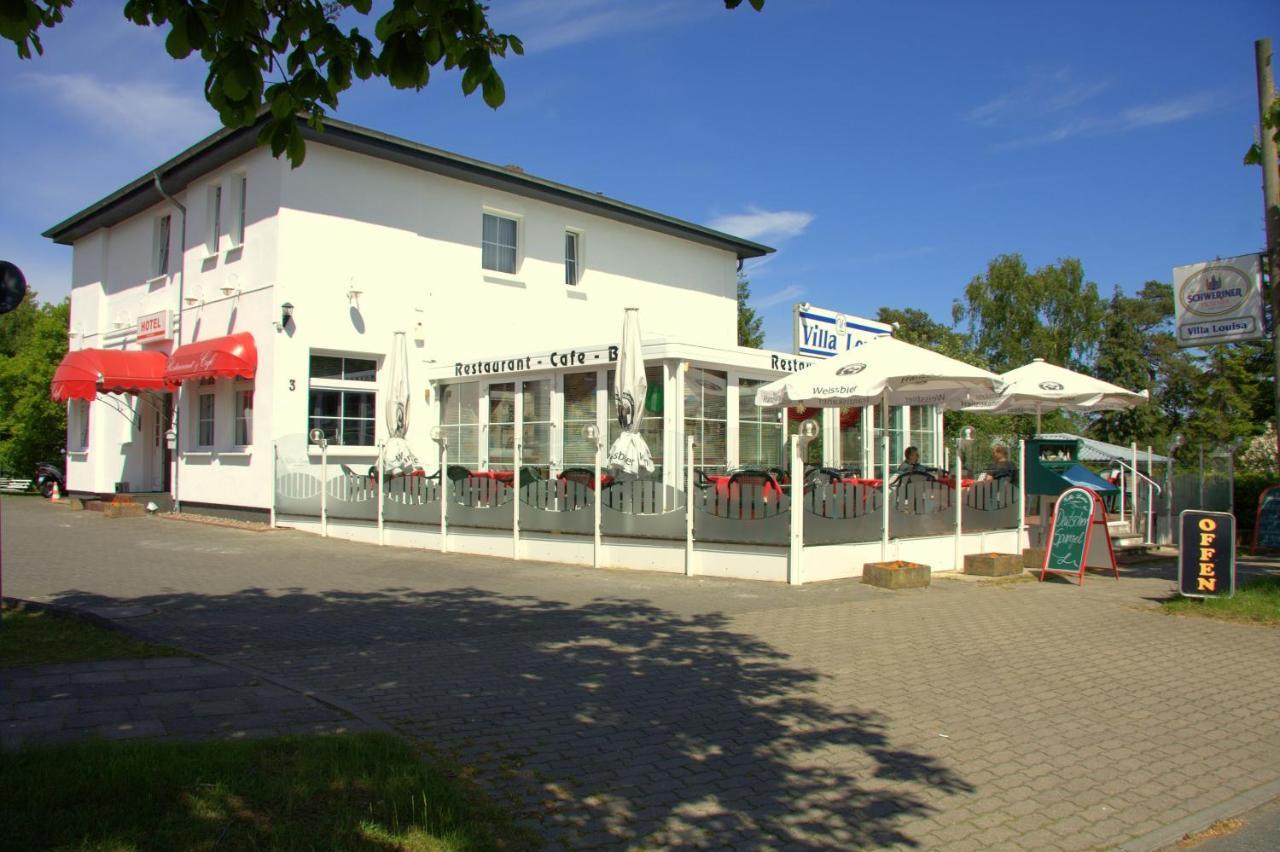 Strandhotel Villa Louisa & Appartementhaeuser Villa Josephine Und Villa Christine Juliusruh Eksteriør bilde