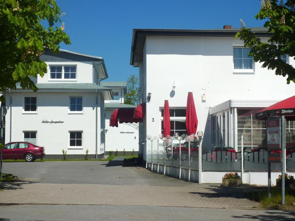 Strandhotel Villa Louisa & Appartementhaeuser Villa Josephine Und Villa Christine Juliusruh Eksteriør bilde