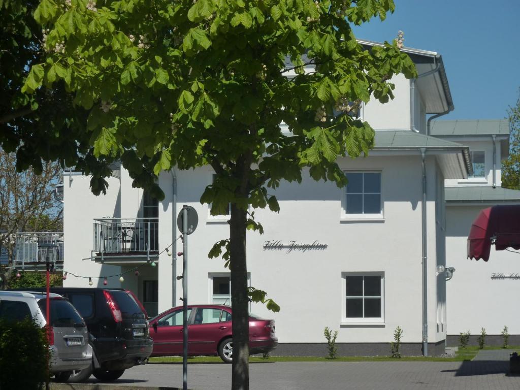 Strandhotel Villa Louisa & Appartementhaeuser Villa Josephine Und Villa Christine Juliusruh Eksteriør bilde